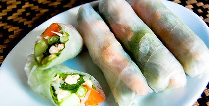 freshsprin roll(柬式春卷):类似我们的卷煎饼,新鲜的蔬菜卷在薄薄的